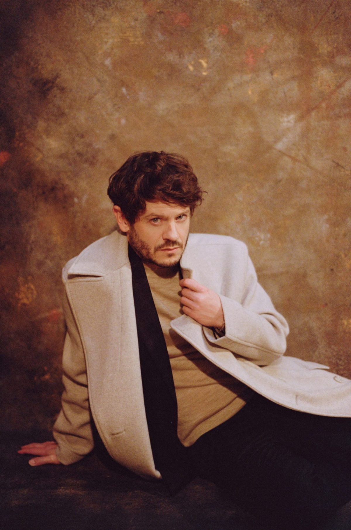 Iwan Rheon Interview